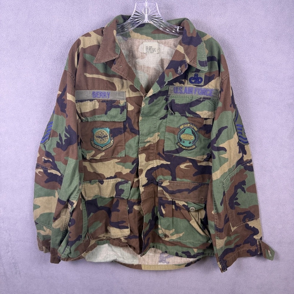 Vintage US Air Force Woodland Camo Field Jacket L Regular With Patches